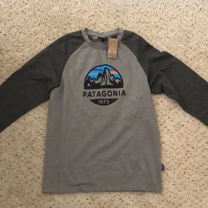 Men’s Patagonia shirt